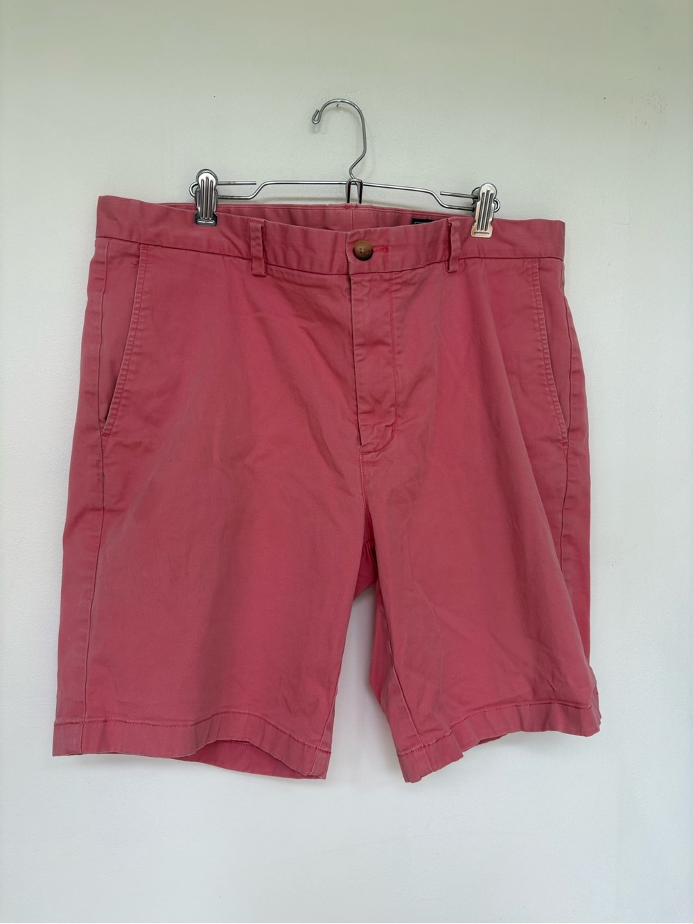 Vineyard Vines Men's Coral Pink Breaker Flat Front Shorts